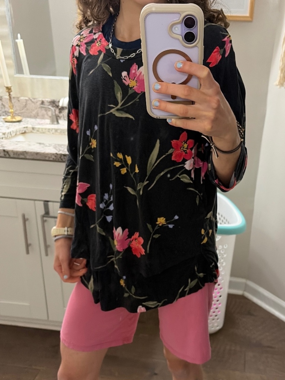 Latched mama top